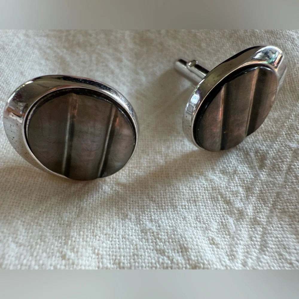 VINTAGE SWANK Silver-TONE CUFFLINKS Signed Estate‎